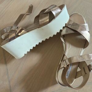 Steve Madden platform sandals